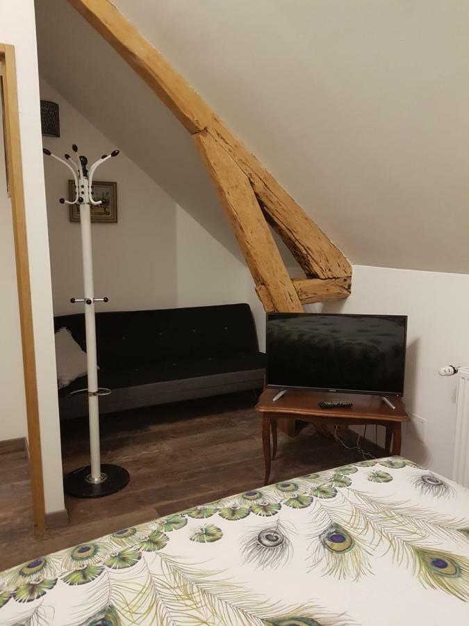 La Longere Des Glycines Bed & Breakfast Egligny Exterior foto