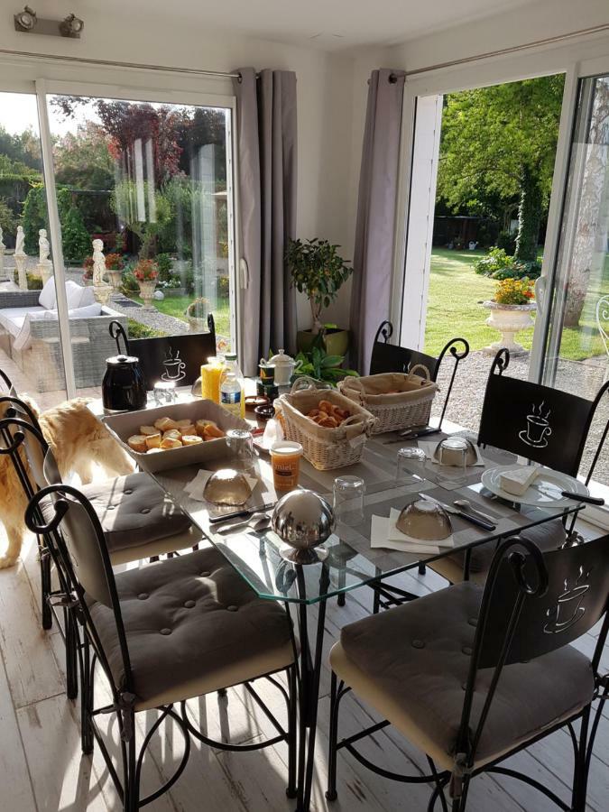 La Longere Des Glycines Bed & Breakfast Egligny Exterior foto